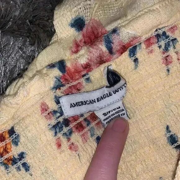 American eagle corset crop top with flowers size small - Picture 3 of 3